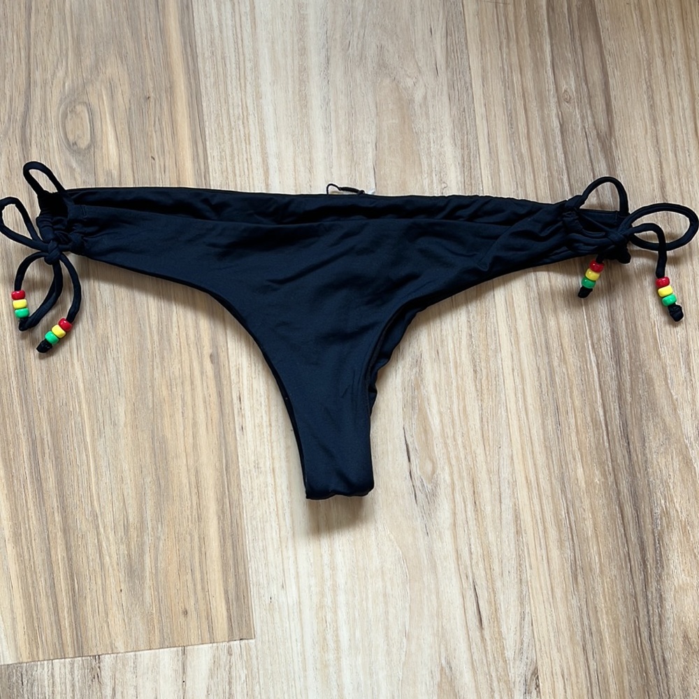 Rasta black cheeky bikini bottoms